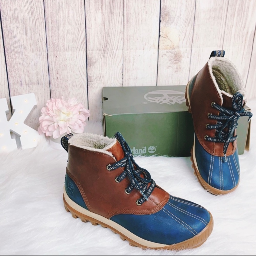 Women’s Timberland Mt. Hayes Waterproof Chukka Boots Size 8.5